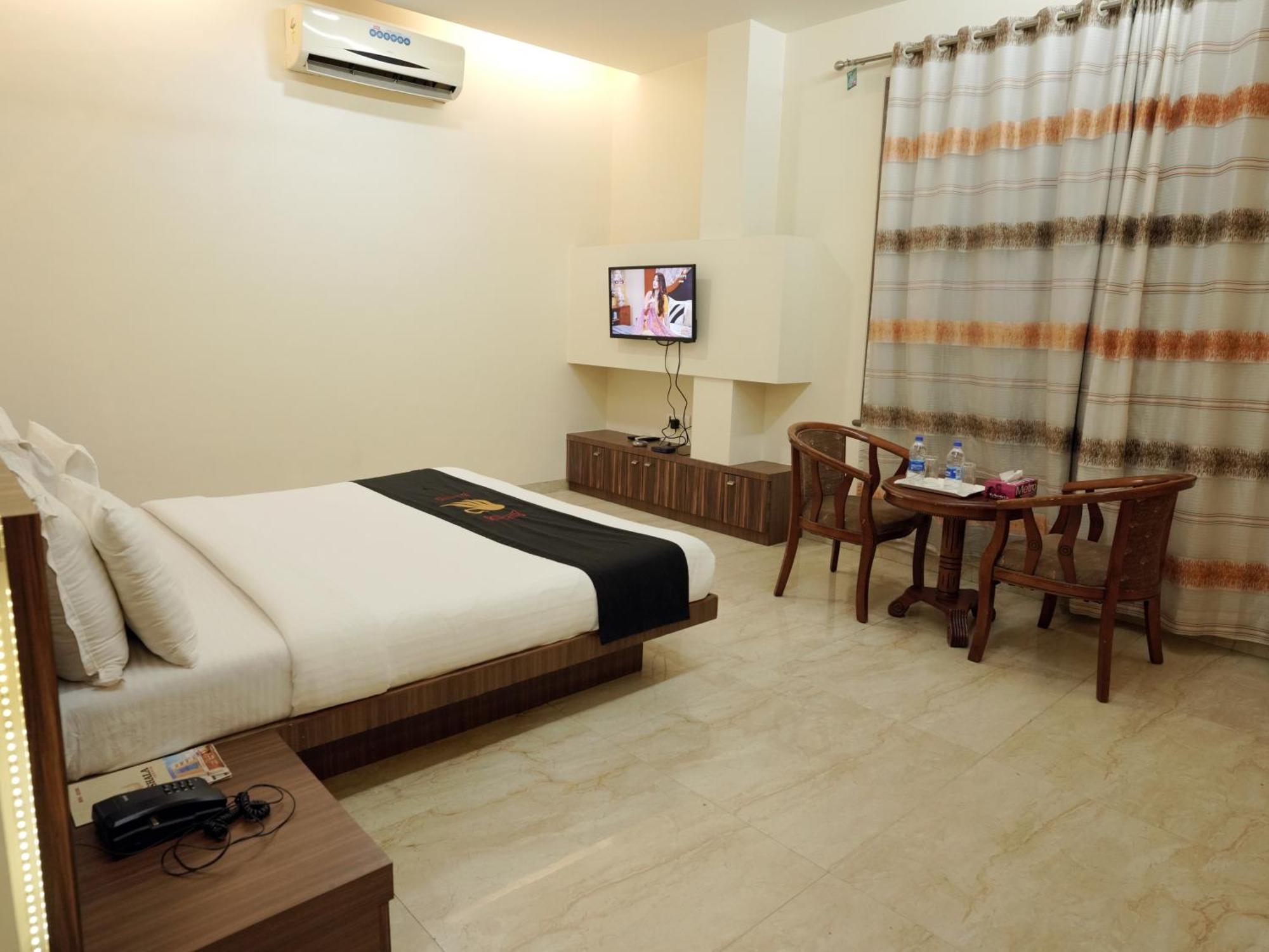 Hotel Kushala Executive Inn ثين المظهر الخارجي الصورة